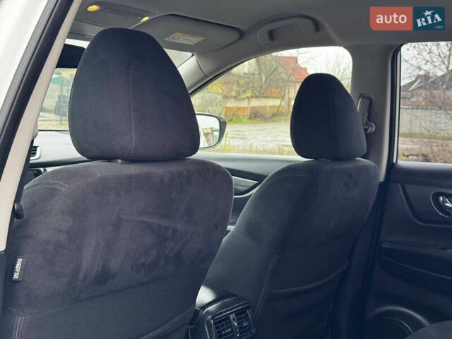 Белый Ниссан ИксТрейл, объемом двигателя 2.49 л и пробегом 134 тыс. км за 14999 $, фото 35 на Automoto.ua