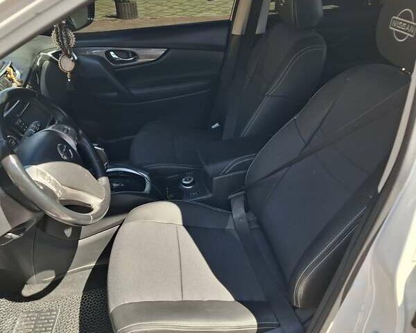 Белый Ниссан ИксТрейл, объемом двигателя 2 л и пробегом 65 тыс. км за 21500 $, фото 1 на Automoto.ua