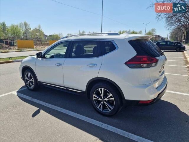 Білий Ніссан ІксТрейл, об'ємом двигуна 2 л та пробігом 184 тис. км за 18900 $, фото 5 на Automoto.ua