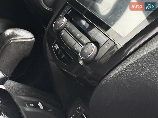 Белый Ниссан ИксТрейл, объемом двигателя 2.49 л и пробегом 134 тыс. км за 14999 $, фото 57 на Automoto.ua