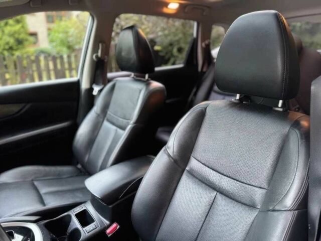 Білий Ніссан ІксТрейл, об'ємом двигуна 2 л та пробігом 89 тис. км за 17500 $, фото 7 на Automoto.ua