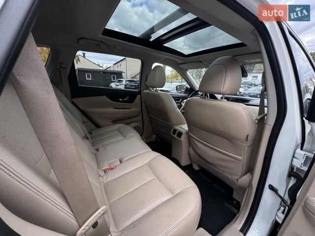 Білий Ніссан ІксТрейл, об'ємом двигуна 2.49 л та пробігом 168 тис. км за 18500 $, фото 29 на Automoto.ua