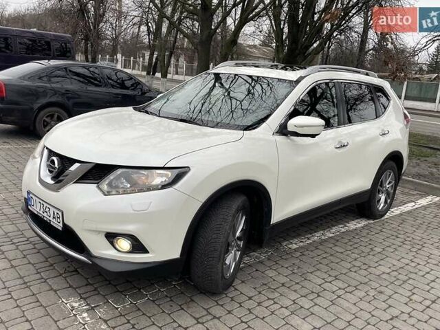 Белый Ниссан ИксТрейл, объемом двигателя 1.6 л и пробегом 127 тыс. км за 17300 $, фото 1 на Automoto.ua