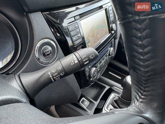 Белый Ниссан ИксТрейл, объемом двигателя 1.6 л и пробегом 79 тыс. км за 18900 $, фото 12 на Automoto.ua