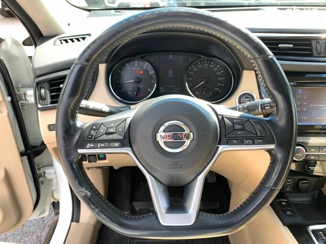 Белый Ниссан ИксТрейл, объемом двигателя 2.5 л и пробегом 166 тыс. км за 19990 $, фото 28 на Automoto.ua