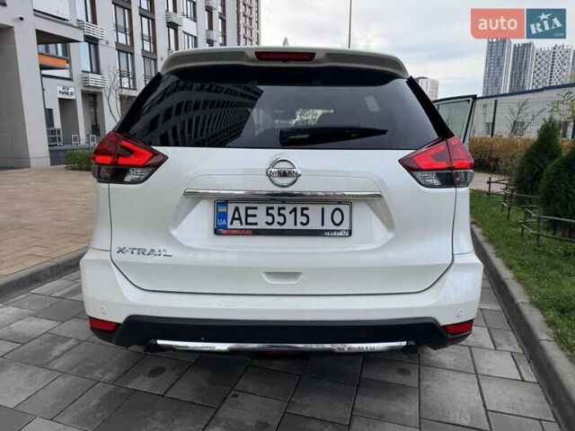 Белый Ниссан ИксТрейл, объемом двигателя 1.6 л и пробегом 79 тыс. км за 18900 $, фото 30 на Automoto.ua