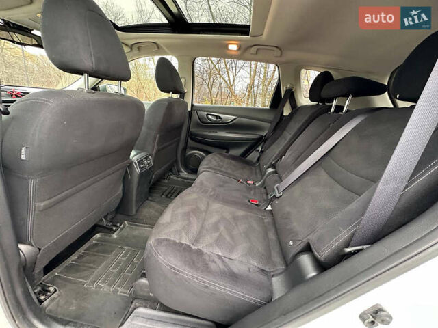 Білий Ніссан ІксТрейл, об'ємом двигуна 2 л та пробігом 90 тис. км за 17999 $, фото 61 на Automoto.ua