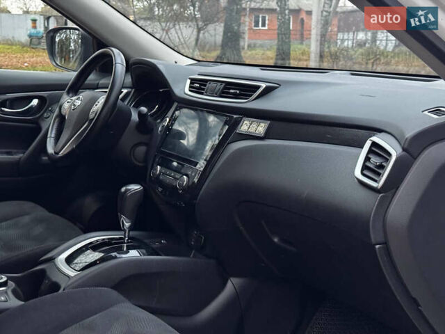 Белый Ниссан ИксТрейл, объемом двигателя 2.49 л и пробегом 134 тыс. км за 14999 $, фото 51 на Automoto.ua