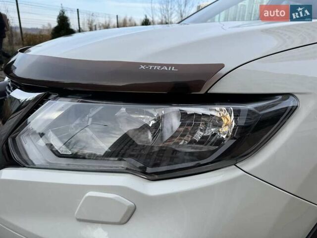 Белый Ниссан ИксТрейл, объемом двигателя 1.6 л и пробегом 79 тыс. км за 18900 $, фото 44 на Automoto.ua