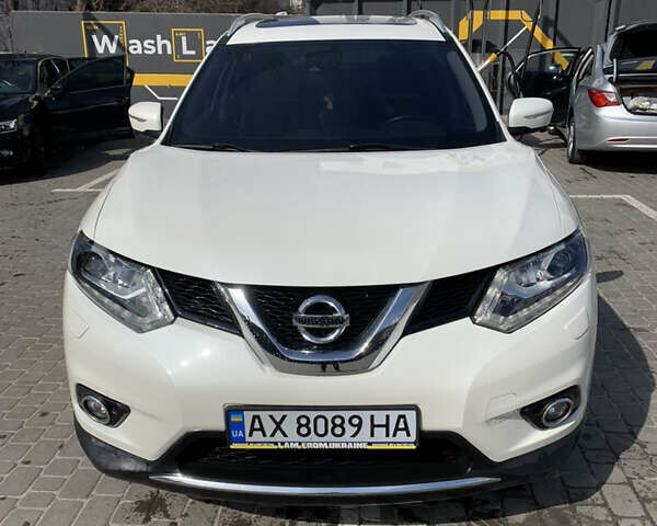 Белый Ниссан ИксТрейл, объемом двигателя 1.6 л и пробегом 73 тыс. км за 18000 $, фото 1 на Automoto.ua