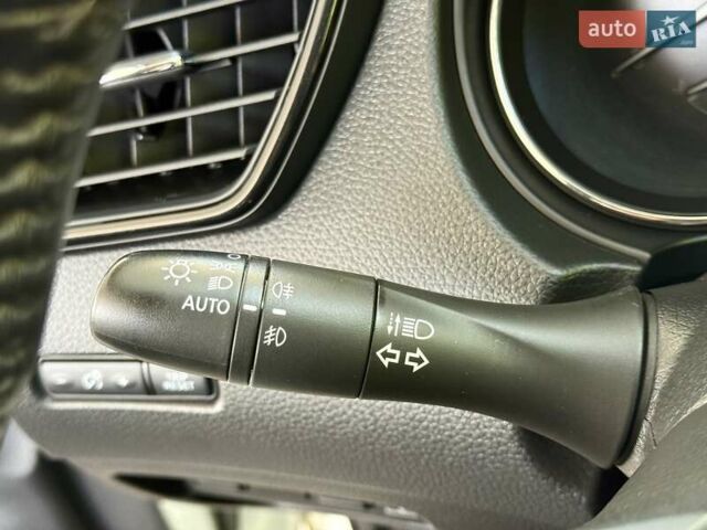 Белый Ниссан ИксТрейл, объемом двигателя 1.6 л и пробегом 79 тыс. км за 17999 $, фото 27 на Automoto.ua