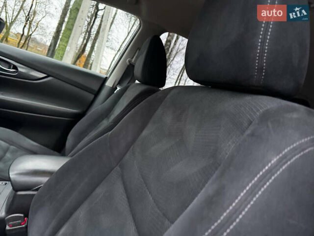 Белый Ниссан ИксТрейл, объемом двигателя 2.49 л и пробегом 134 тыс. км за 14999 $, фото 29 на Automoto.ua