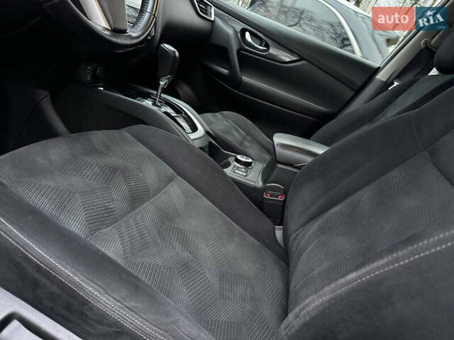 Белый Ниссан ИксТрейл, объемом двигателя 2.49 л и пробегом 134 тыс. км за 14999 $, фото 28 на Automoto.ua