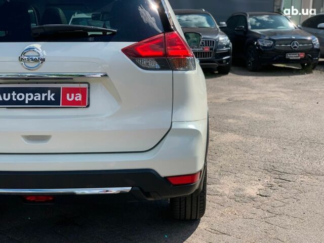Белый Ниссан ИксТрейл, объемом двигателя 2.5 л и пробегом 166 тыс. км за 19990 $, фото 13 на Automoto.ua