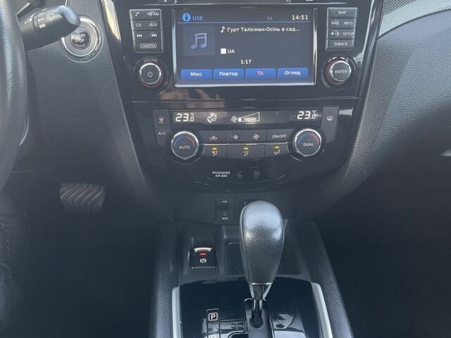 Белый Ниссан ИксТрейл, объемом двигателя 1.6 л и пробегом 81 тыс. км за 18600 $, фото 11 на Automoto.ua