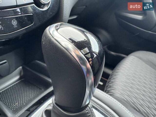 Белый Ниссан ИксТрейл, объемом двигателя 1.6 л и пробегом 79 тыс. км за 18900 $, фото 10 на Automoto.ua