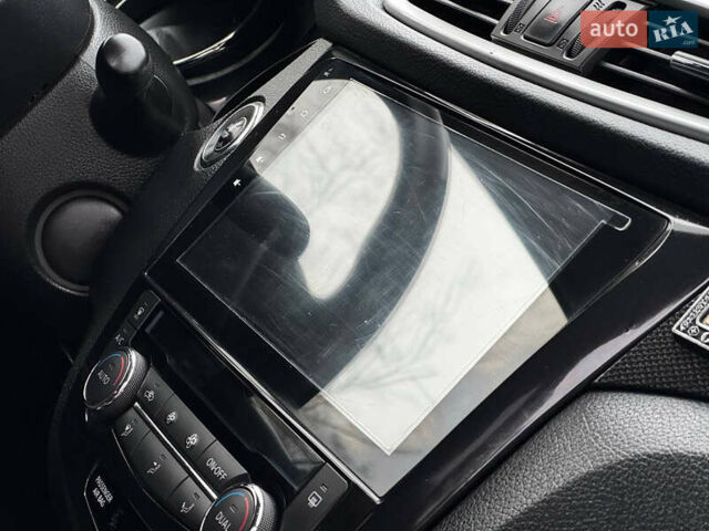 Белый Ниссан ИксТрейл, объемом двигателя 2.49 л и пробегом 134 тыс. км за 14999 $, фото 56 на Automoto.ua