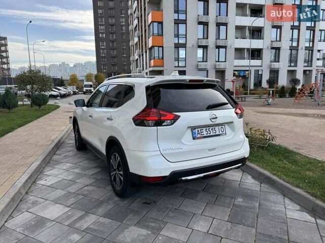 Белый Ниссан ИксТрейл, объемом двигателя 1.6 л и пробегом 79 тыс. км за 18900 $, фото 2 на Automoto.ua