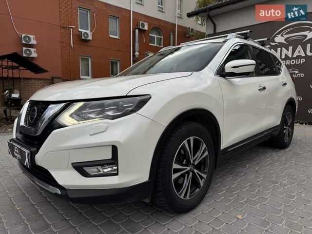 Білий Ніссан ІксТрейл, об'ємом двигуна 2.49 л та пробігом 168 тис. км за 18500 $, фото 5 на Automoto.ua