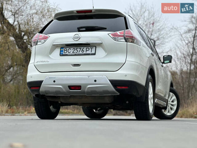 Білий Ніссан ІксТрейл, об'ємом двигуна 2 л та пробігом 90 тис. км за 17999 $, фото 18 на Automoto.ua