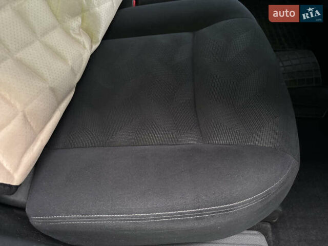 Белый Ниссан ИксТрейл, объемом двигателя 1.6 л и пробегом 43 тыс. км за 19500 $, фото 12 на Automoto.ua