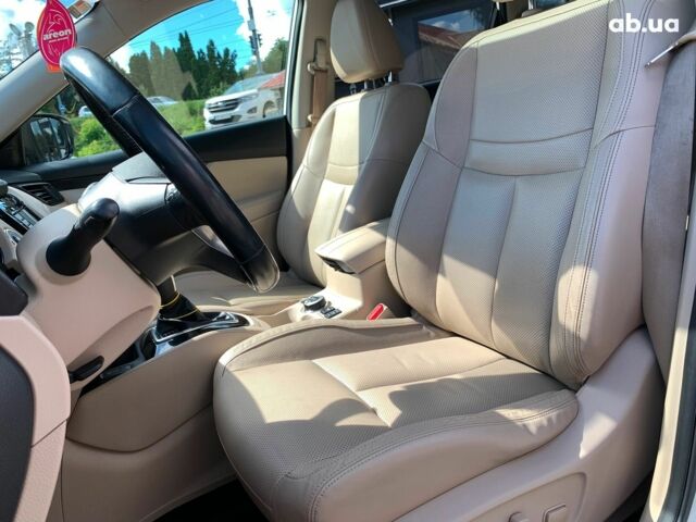 Белый Ниссан ИксТрейл, объемом двигателя 2.5 л и пробегом 166 тыс. км за 19990 $, фото 37 на Automoto.ua