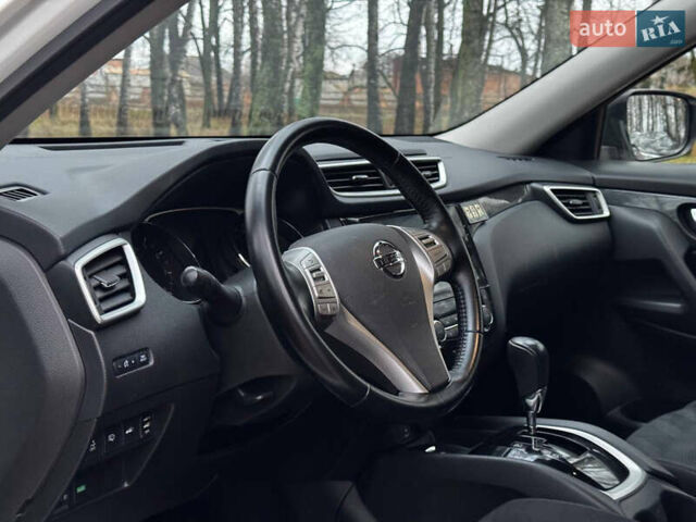 Белый Ниссан ИксТрейл, объемом двигателя 2.49 л и пробегом 134 тыс. км за 14999 $, фото 27 на Automoto.ua