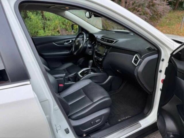 Білий Ніссан ІксТрейл, об'ємом двигуна 2 л та пробігом 89 тис. км за 17500 $, фото 5 на Automoto.ua