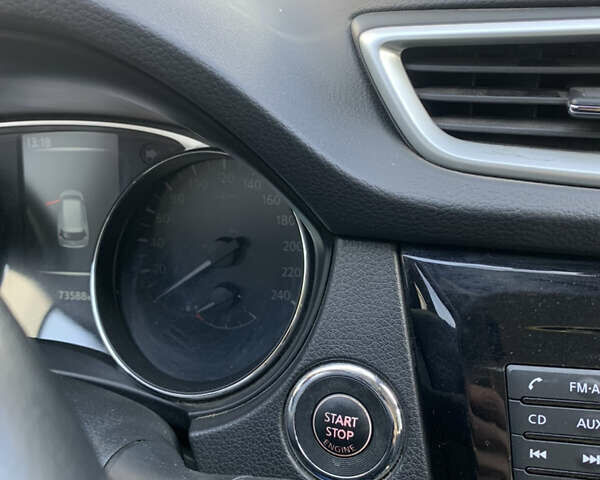 Белый Ниссан ИксТрейл, объемом двигателя 1.6 л и пробегом 73 тыс. км за 18000 $, фото 22 на Automoto.ua