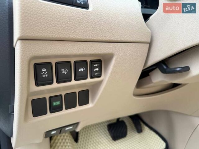 Белый Ниссан ИксТрейл, объемом двигателя 2.49 л и пробегом 139 тыс. км за 15900 $, фото 15 на Automoto.ua