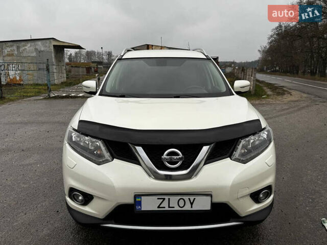 Белый Ниссан ИксТрейл, объемом двигателя 2.49 л и пробегом 134 тыс. км за 14999 $, фото 1 на Automoto.ua