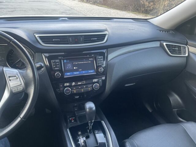 Белый Ниссан ИксТрейл, объемом двигателя 1.6 л и пробегом 81 тыс. км за 18600 $, фото 10 на Automoto.ua