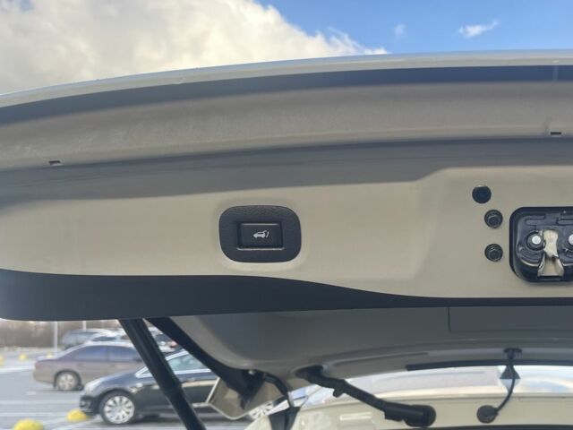 Белый Ниссан ИксТрейл, объемом двигателя 1.6 л и пробегом 81 тыс. км за 18600 $, фото 19 на Automoto.ua