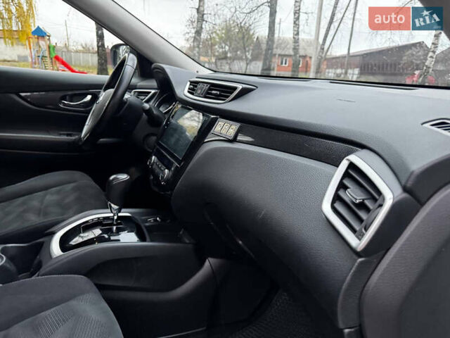 Белый Ниссан ИксТрейл, объемом двигателя 2.49 л и пробегом 134 тыс. км за 14999 $, фото 55 на Automoto.ua