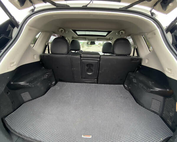 Білий Ніссан ІксТрейл, об'ємом двигуна 1.6 л та пробігом 161 тис. км за 18000 $, фото 22 на Automoto.ua