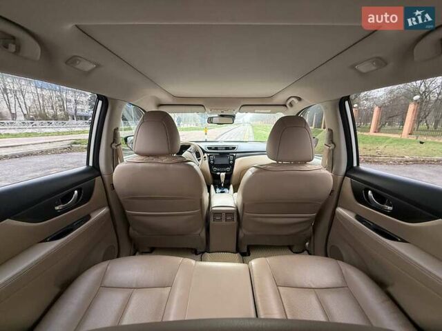 Белый Ниссан ИксТрейл, объемом двигателя 2.49 л и пробегом 139 тыс. км за 15900 $, фото 30 на Automoto.ua