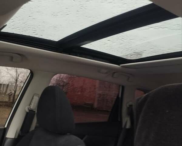 Белый Ниссан ИксТрейл, объемом двигателя 1.6 л и пробегом 81 тыс. км за 19000 $, фото 16 на Automoto.ua