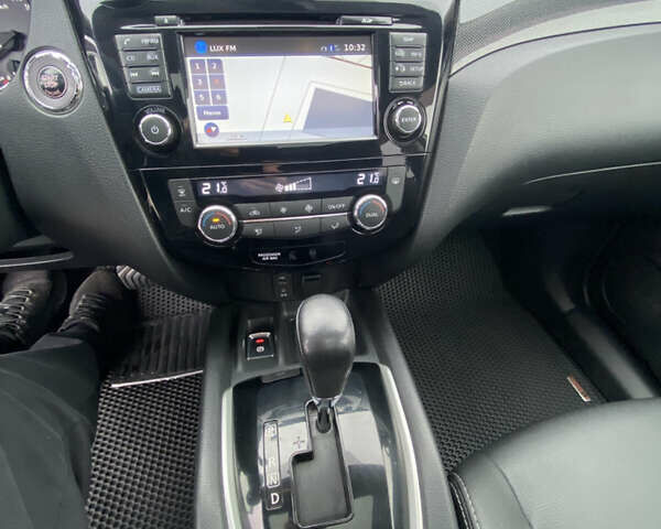 Білий Ніссан ІксТрейл, об'ємом двигуна 1.6 л та пробігом 161 тис. км за 18000 $, фото 12 на Automoto.ua