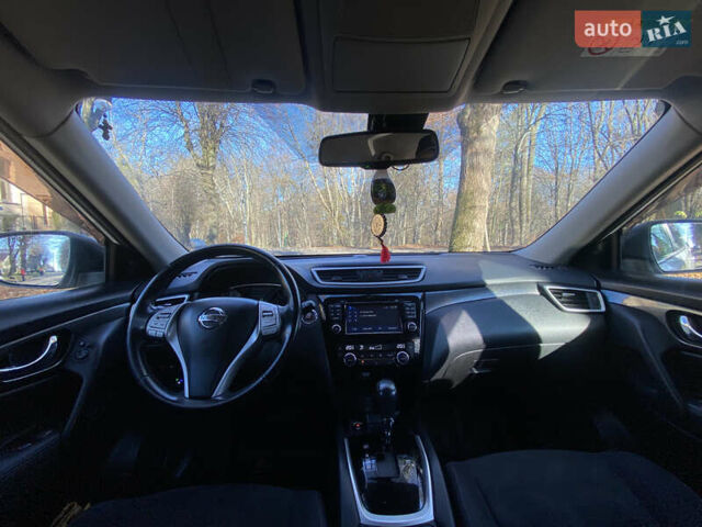 Белый Ниссан ИксТрейл, объемом двигателя 2.49 л и пробегом 184 тыс. км за 16050 $, фото 37 на Automoto.ua