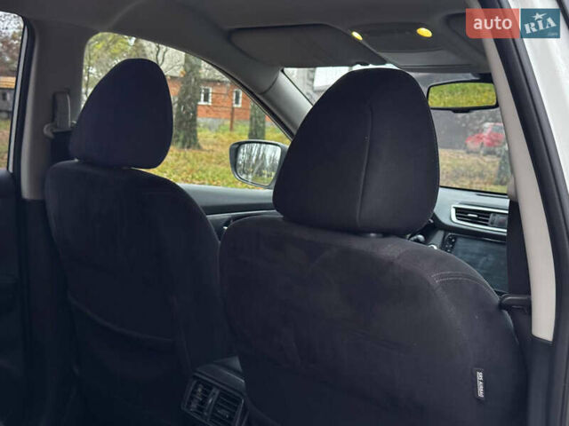 Белый Ниссан ИксТрейл, объемом двигателя 2.49 л и пробегом 134 тыс. км за 14999 $, фото 46 на Automoto.ua