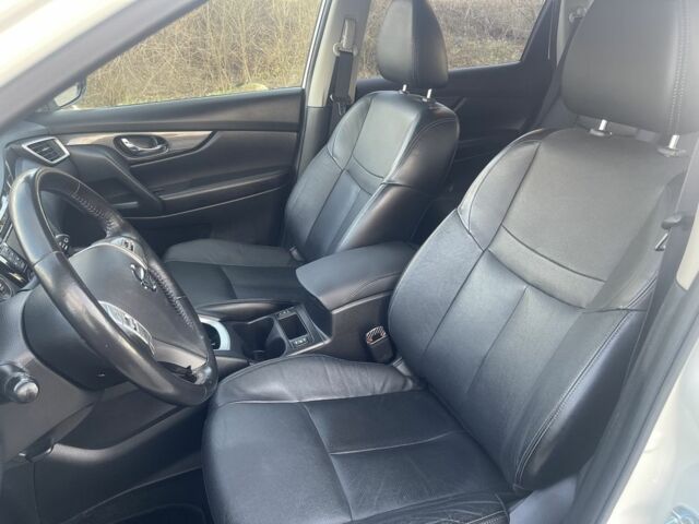 Белый Ниссан ИксТрейл, объемом двигателя 1.6 л и пробегом 81 тыс. км за 18600 $, фото 17 на Automoto.ua