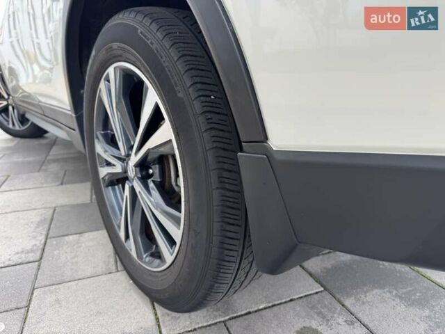 Белый Ниссан ИксТрейл, объемом двигателя 1.6 л и пробегом 80 тыс. км за 18700 $, фото 53 на Automoto.ua