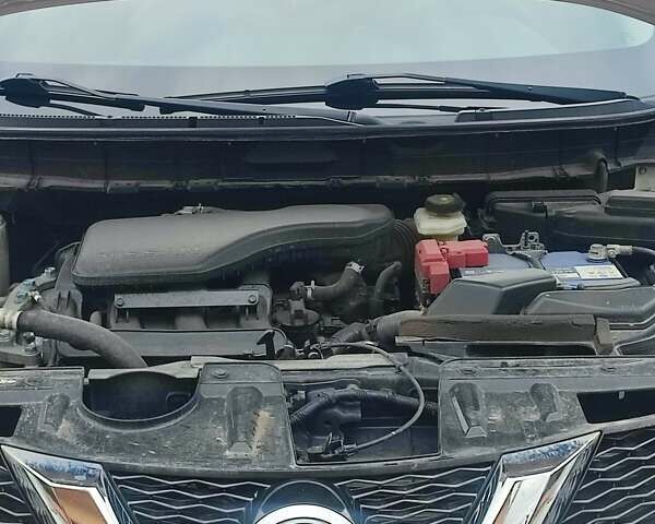 Белый Ниссан ИксТрейл, объемом двигателя 2 л и пробегом 220 тыс. км за 16299 $, фото 17 на Automoto.ua