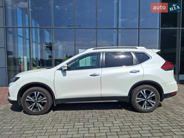 Ніссан ІксТрейл 2018 у Львові на Automoto.ua Білий Ніссан ІксТрейл, об'ємом двигуна 1.6 л та пробігом 148 тис. км за 20200 $, фото 1 на Automoto.ua