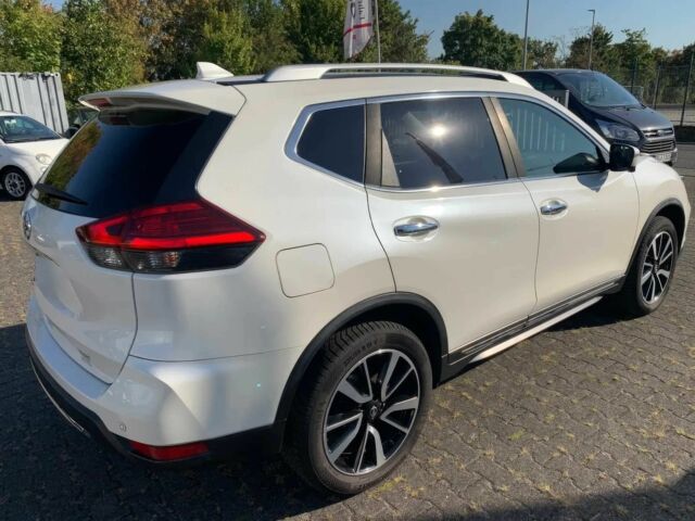 Белый Ниссан ИксТрейл, объемом двигателя 1.6 л и пробегом 47 тыс. км за 10900 $, фото 2 на Automoto.ua