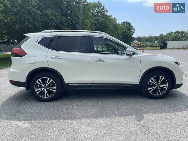 Белый Ниссан ИксТрейл, объемом двигателя 2 л и пробегом 100 тыс. км за 24200 $, фото 8 на Automoto.ua
