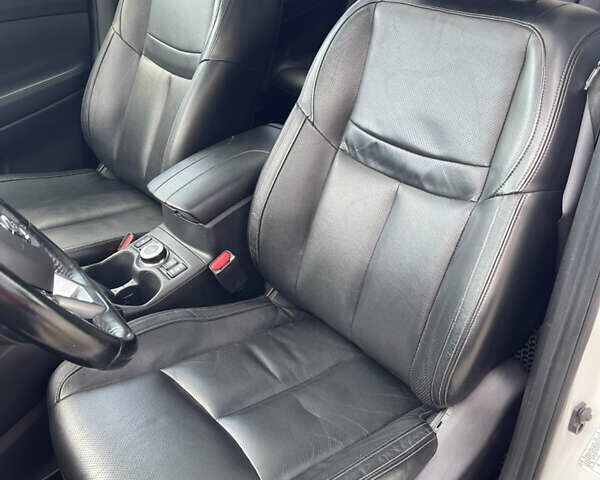 Белый Ниссан ИксТрейл, объемом двигателя 2 л и пробегом 100 тыс. км за 24200 $, фото 32 на Automoto.ua