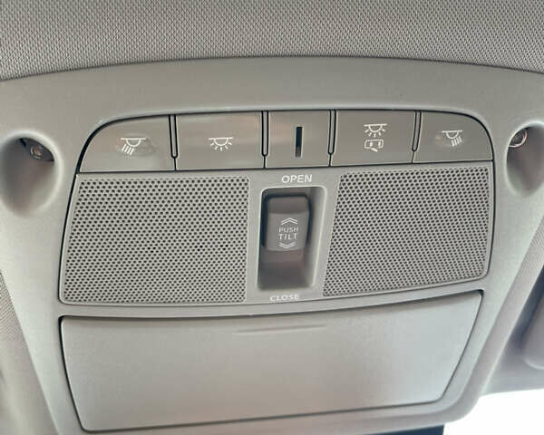 Белый Ниссан ИксТрейл, объемом двигателя 2 л и пробегом 100 тыс. км за 24200 $, фото 24 на Automoto.ua