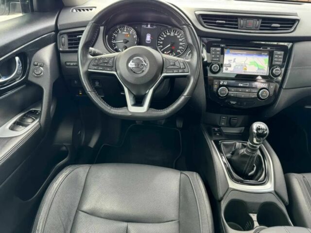 Белый Ниссан ИксТрейл, объемом двигателя 1.6 л и пробегом 34 тыс. км за 6600 $, фото 7 на Automoto.ua