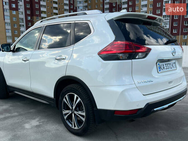 Белый Ниссан ИксТрейл, объемом двигателя 2 л и пробегом 47 тыс. км за 20500 $, фото 1 на Automoto.ua